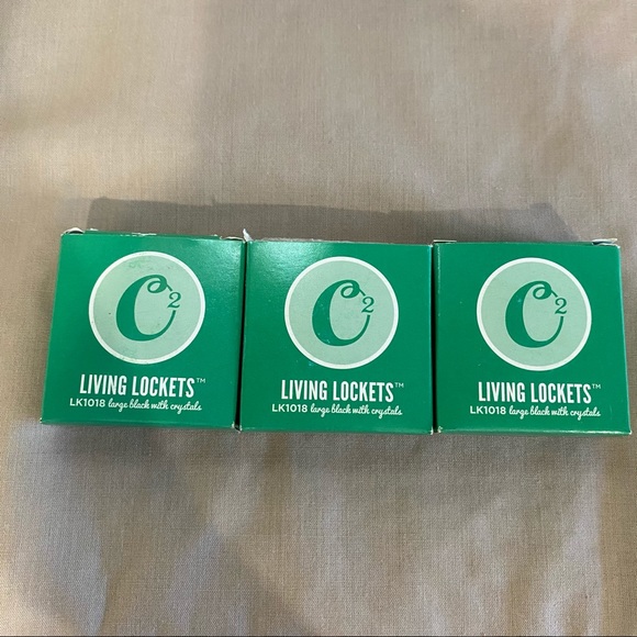 Origami Owl NEW Large Black Locket with Crystals - Picture 2 of 5